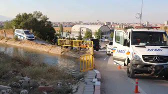 Karaman’da sulama kanalına giren çocuklar boğulmaktan son anda kurtuldu