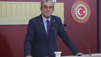 Yeni Parti belediyelerine yönelik operasyonlar ve bağış kampanyası gündemde
