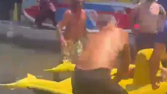 Marmaris'te kılıç balığını denizden elle çıkaran kişiye ceza kesildi