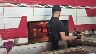 Sivrihisar’da 300 derecelik fırın başında 12 saatlik mesai