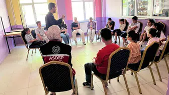 Tatvanlı aileler ekranı kapattı oyuna daldı