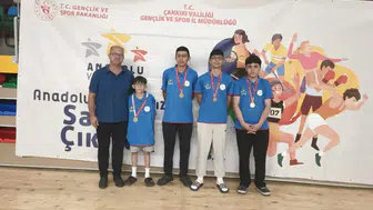 Sivaslı badmintoncular Eskişehir yolcusu