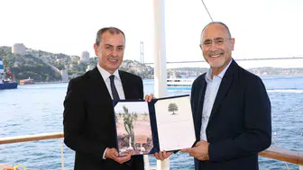 Türk bilim dünyasının gururu Gökhan Hotamışlıgil gençlerle buluştu