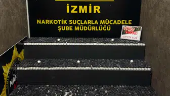 İzmir'de durdurulan otomobilden 30 kilo uyuşturucu ham maddesi çıktı