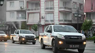 Sarıgöl’de haşere mesaisi 35 mahalle birden ilaçlandı
