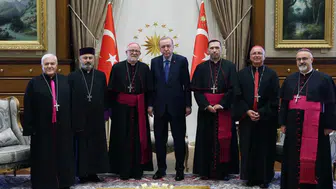 Erdoğan Külliye'de Katolik heyetiyle bir araya geldi