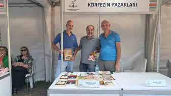 Burhaniye Kitap Fuarı yerel yazarları okuyucuyla buluşturuyor