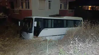 Manavgat'ta zincirleme kaza Yardım etmeye çalışan sürücü aracından oldu