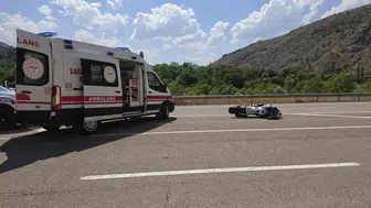 İspir yolunda motosiklet kontrolünü kaybetti