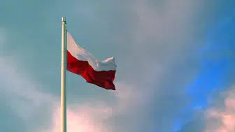 Rus füzesi Polonya topraklarına girdi