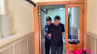 Tacizcilere müdahale eden adamı hastanelik ettiler