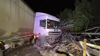 Erzurum Uzundere’de tır dehşeti ucuz atlatıldı
