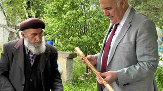 93 yaşındaki ustanın atölyesine sürpriz ziyaret