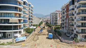 Aydın Efeler'de altyapı ve yol yenileme mesaisi