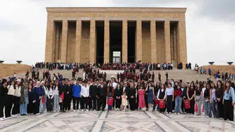 Şehitkamilli gençler Başkent turunda tarihle buluştu