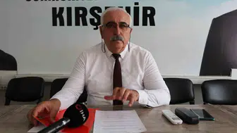 CHP Kırşehir'de yeni dönemde poster krizi yaşandı