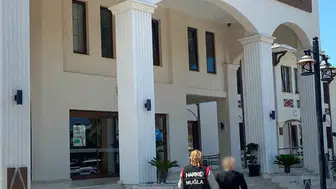 Fethiye'de uyuşturucu hükümlüsü kadın yakayı ele verdi