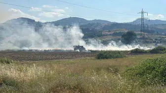 Tekkeköy’de samanlık yangını paniği kısa sürede atlatıldı