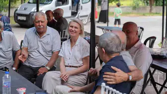 Bilecik'te eski dostlar yıllar sonra aynı masada buluştu