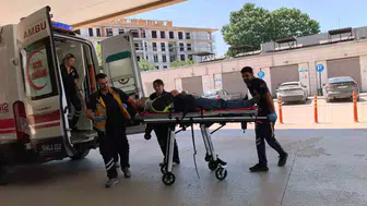 İnegöl'de otomobil ile geri dönüşüm aracı çarpıştı