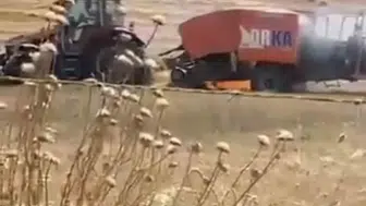 Balıkesir'de saman makinesi tarlayı ateşe verdi