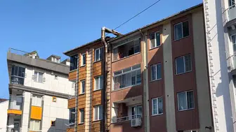 Eyüpsultan’da fırın bacasından yükselen alevler çatıyı küle çevirdi