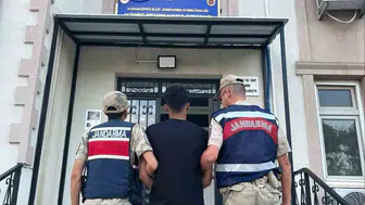 Karaköprü'de hırsızlık hükümlüsü kaçarken jandarmaya yakalandı