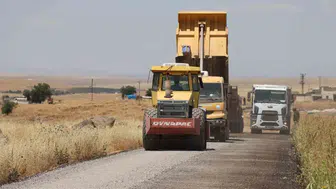 Siverek kırsalında tozlu yollar asfaltla değişiyor