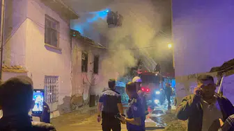 Karaman'da metruk binada korkutan yangın