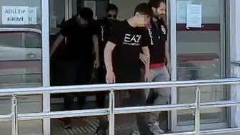 Adana'da tatlıcıya silahlı saldırı düzenleyen iki genç yakalandı