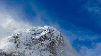 Elbruz Dağı’ndaki fırtına beş dağcıya mezar oldu