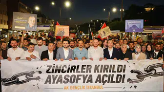Ayasofya için binlerce genç Beyazıt'tan yürüdü