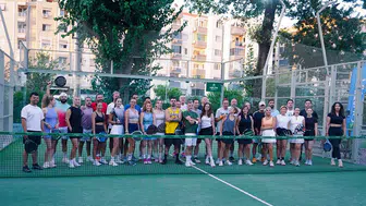 İzmir'de kortlarda padel heyecanı yaşandı