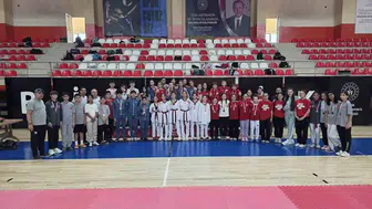 Bilecik’in taekwondo yıldızları grup maçları için sahaya iniyor