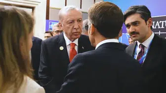 Macron ve Erdoğan arasındaki zirve samimiyeti sosyal medyaya yansıdı