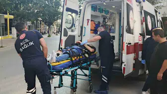 Bafra’da kavşak kazası Motosikletli genç yaralandı