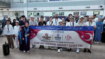 Erzurumlu 33 hafız umre yolculuğuna çıktı