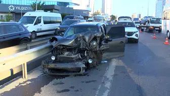 Pendik D-100 trafiğini felç eden zincirleme kaza