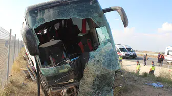 Aksaray yolunda otobüs faciası Bir yolcu hayatını kaybetti