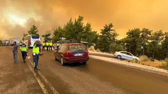 Seydikemer yolunda yangın alarmı