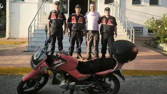 Edirne’de çalınan motosiklet jandarma operasyonuyla bulundu