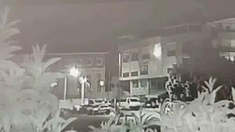Çocuğun attığı yanan bez atölyeyi yaktı