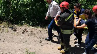 Konya'da kiraz toplarken 4 metreden kanala düştü