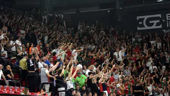 Karşıyaka basketbolda düğümü çözmek için düğmeye basıyor
