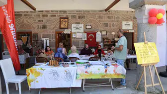 Manisa Kurşunlu Han sanatla yeniden doldu taştı