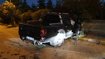 Nevşehir'de ehliyetsiz ve alkollü sürücü duvara çarptı