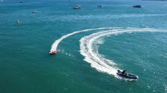 Beykoz Boğazı bu hafta sonu dev bir su parkına dönüştü
