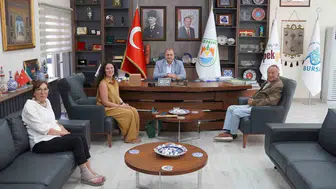 İznik’in meşe balı dünyaya açıldı
