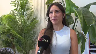 Ölecek denilen kediyle dünya turuna çıktı