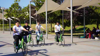 Kocaelililer altı ayda pedal çevirerek dünyayı 70 kez turladı